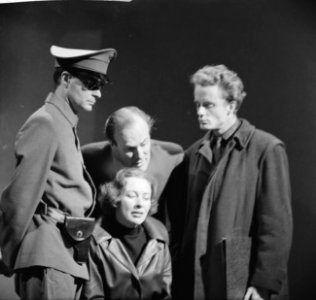 AVRO-TV Antique met onder andere E.L. Andersen Ton Lutz en Andre van den Heuvel, Bestanddeelnr 913-6996