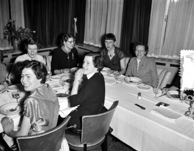 AVSV Dispuut Artemis receptie en diner, Bestanddeelnr 906-9924