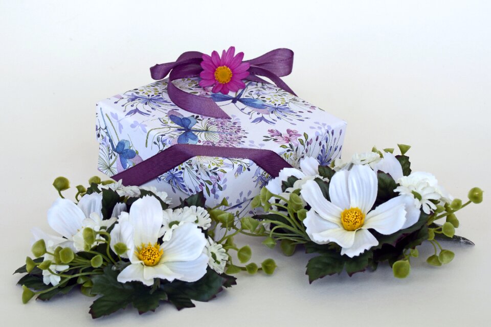 Wrapping paper made gift