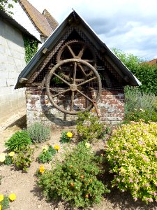 Avroult (Pas-de-Calais) puits du village