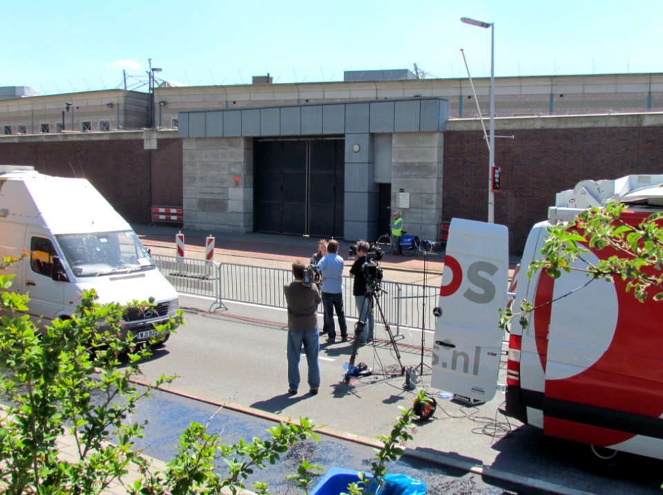 Awaiting mr. Mladić in The Hague (2)