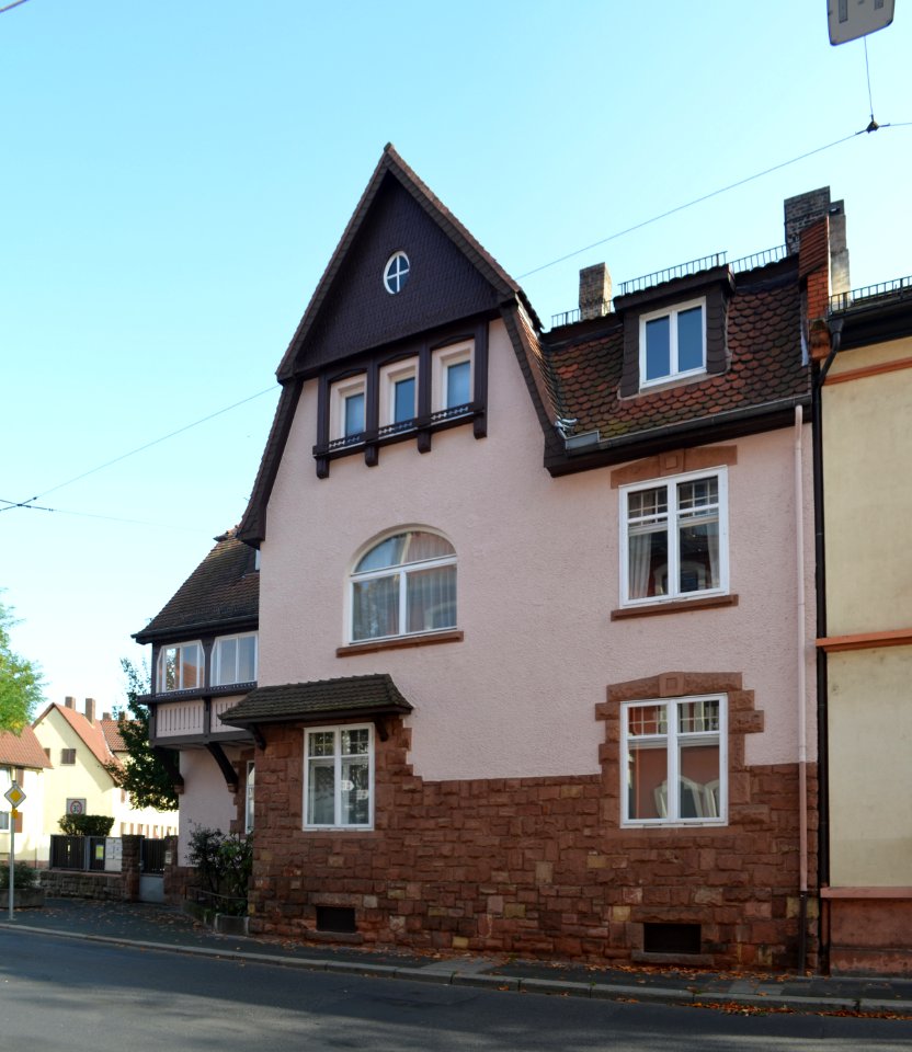 Bürgel, Rumpenheimer Straße 27 (1)