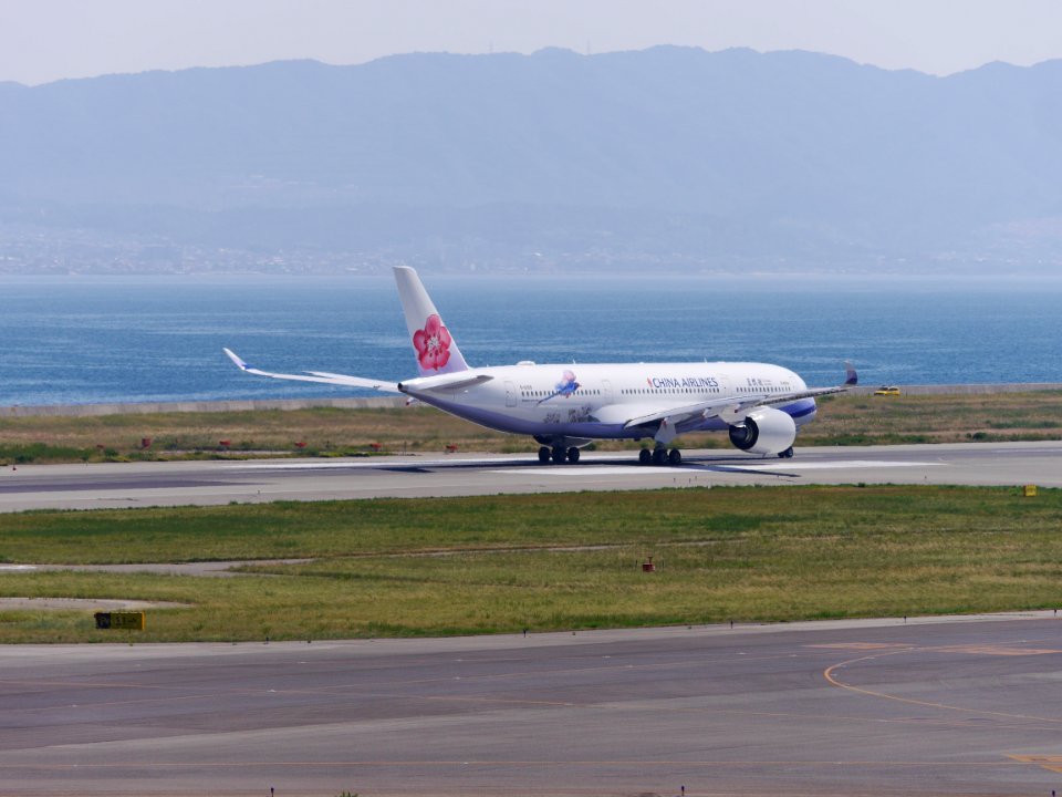 B-189808 20170824 at Kansai 03