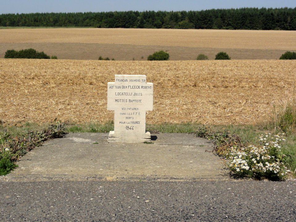 Avocourt (Meuse) mémorial volontaires 1944