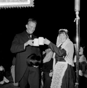 Avondfeest 75 jaar kaasmarkt Bodegraven, Bestanddeelnr 908-9647