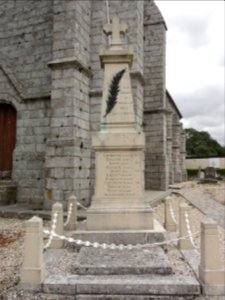 Bénesville (Seine-Mar.) monument aux morts