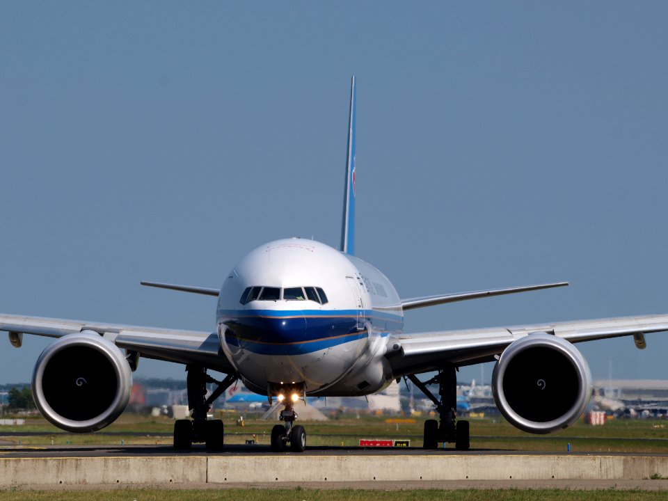 B-2071 China Southern Airlines Boeing 777-F1B - cn 37309, taxiing 21july2013 pic-002