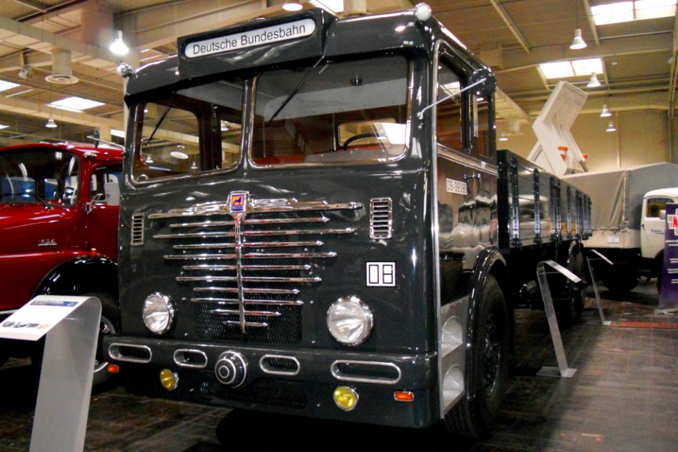 Büssing 12000 1952 Bundesbahn. Spielvogel