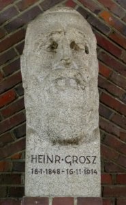 Büste des Gründers der Genossenschaft im Heinrich-Grosz-Hof