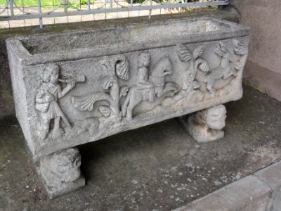 Baccarat (M-et-M) chapelle Notre Dame, relief sur bassin