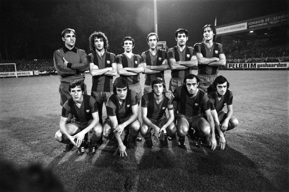 AZ67 tegen Barcelona (UEFA-cup) 1-1, elftal Barcelona en Cruijff en Van Hanegem , Bestanddeelnr 929-3987
