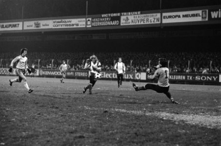 AZ67 tegen FC Den Haag Kees Kist scoort 3-0 langs Galje, Bestanddeelnr 930-0263