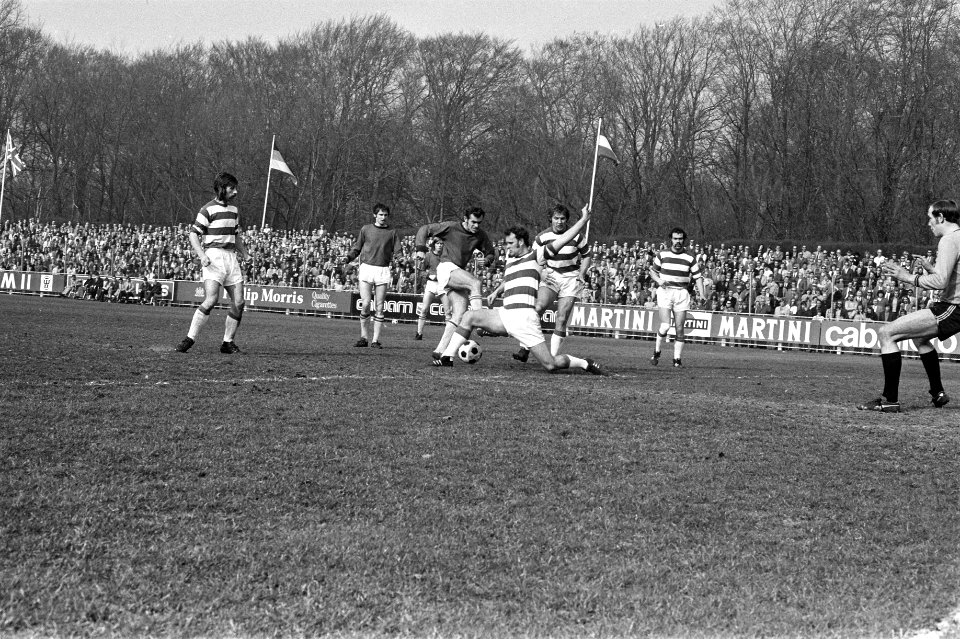 AZ tegen Blauw-Wit 2-1, spelmoment, Bestanddeelnr 925-4681