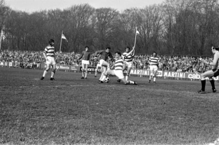 AZ tegen Blauw-Wit 2-1, spelmoment, Bestanddeelnr 925-4681