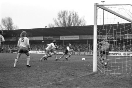 AZ67 tegen Ajax 3-0, spelmomenten, Bestanddeelnr 927-6191 photo