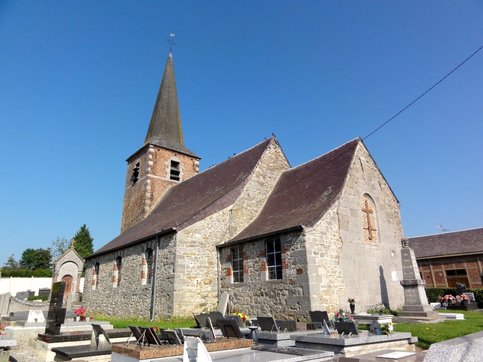 Bérelles (Nord, Fr) église