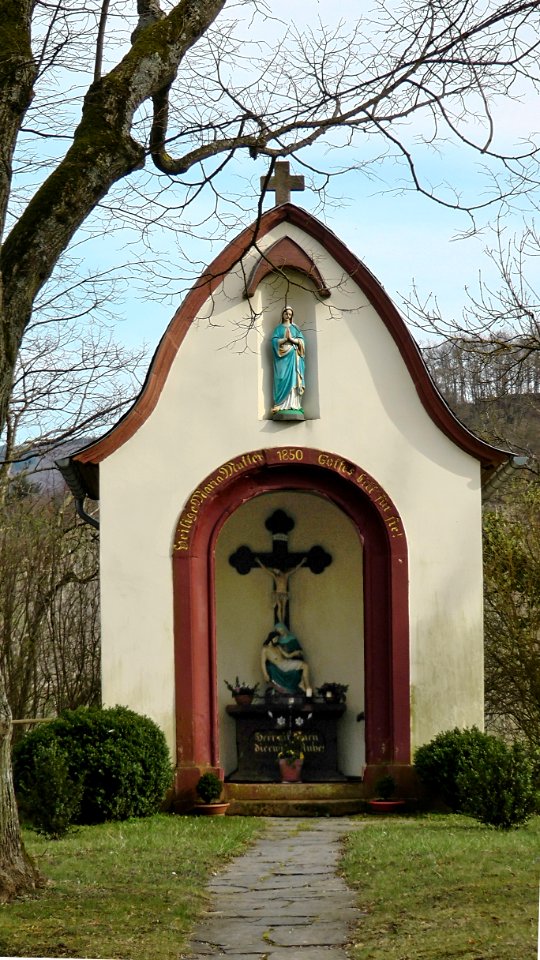 Ayl Lambertskirchhof H4b