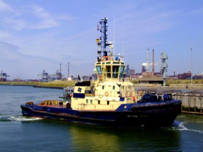 Ayton Cross IMO 9206956 p4 in front of locks IJmuiden, Holland 05-Jul-2008 photo