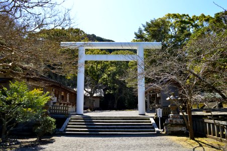 Awa-jinja, ni-no-torii photo