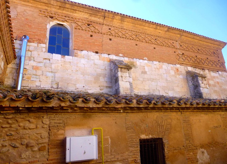 Autol - Iglesia de San Adrián y Santa Natalia 02