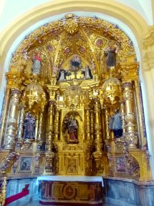 Autol - Iglesia de San Adrián y Santa Natalia, retablo del Rosario 1