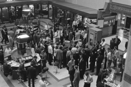 Automatiseringsbedrijf Aalberts op Amsterdam Effectenbeurs geintroduceerd overz, Bestanddeelnr 933-9368