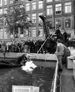 Auto in Keizersgracht Amsterdam, Bestanddeelnr 907-9606