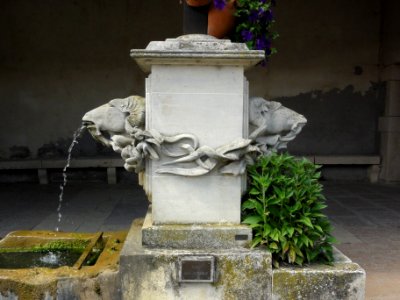Azelot (M-et-M) fontaine A, détail