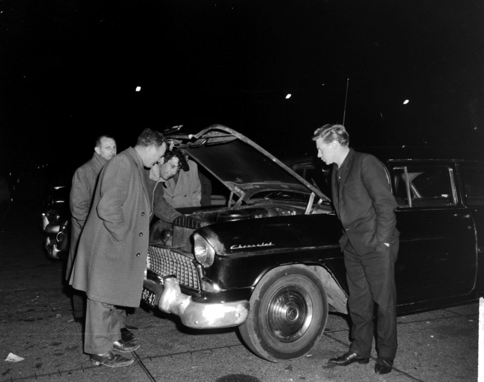 Automarkt op het Stadionplein te Amsterdam, Bestanddeelnr 915-6778
