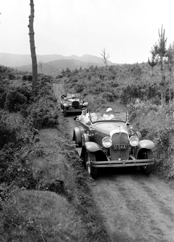 Auto's op een tocht in het binnenland van Madeira, Bestanddeelnr 190-0178