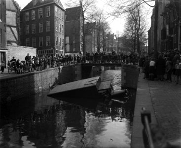 Auto in Kromboomsloot, Bestanddeelnr 902-1274