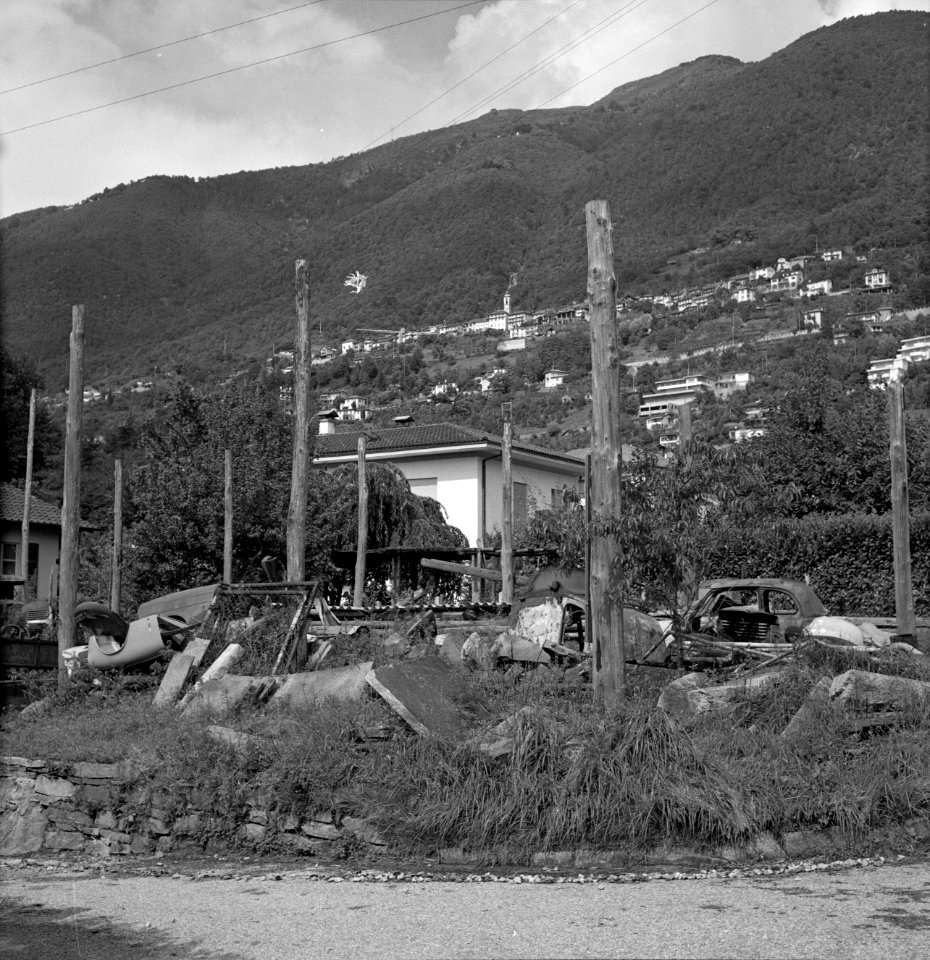Autokerkhof in Locarno, Bestanddeelnr 254-5296
