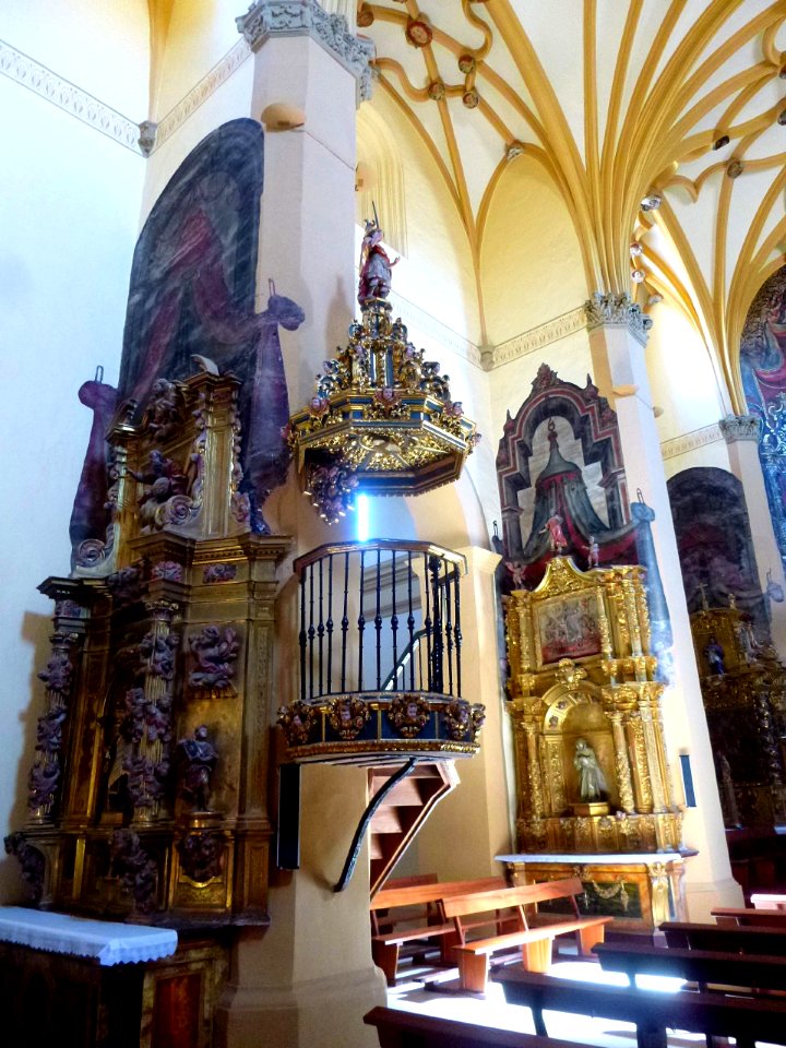 Autol - Iglesia de San Adrián y Santa Natalia, interior 11