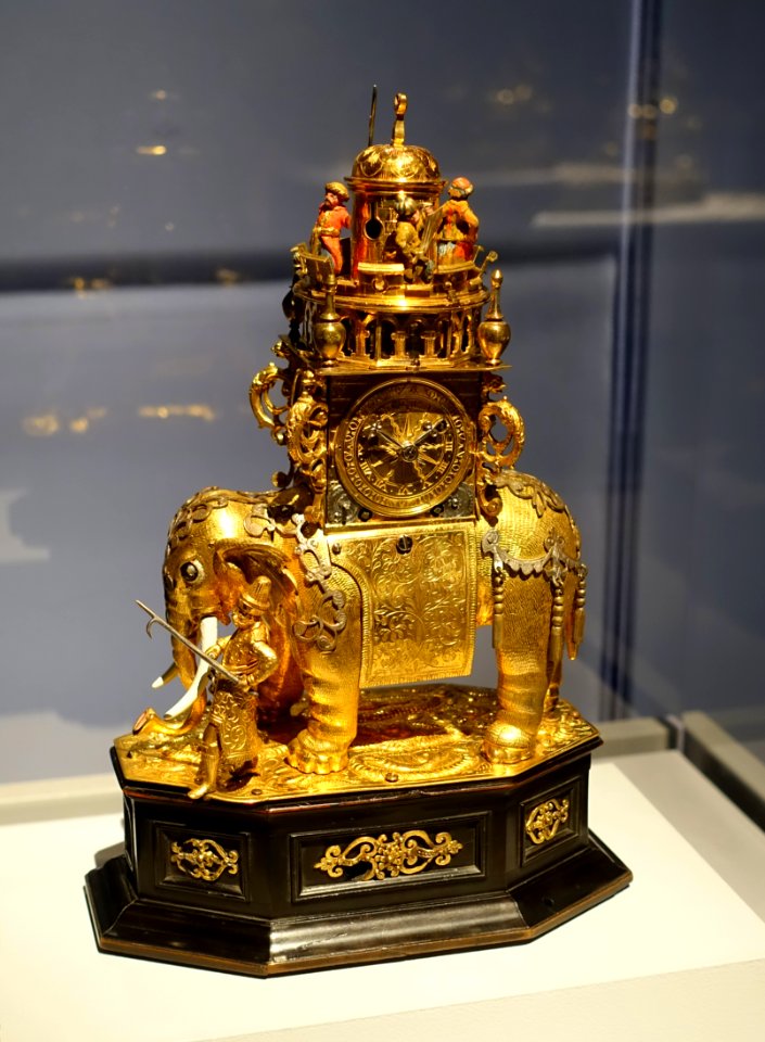 Automaton clock in the form of an elephant, Germany, Augsburg, 1600-1610, gilt metal, silvered bronze, copper, steel, ebonized wood, enamel, glass - Metropolitan Museum of Art - New York City - DSC07101