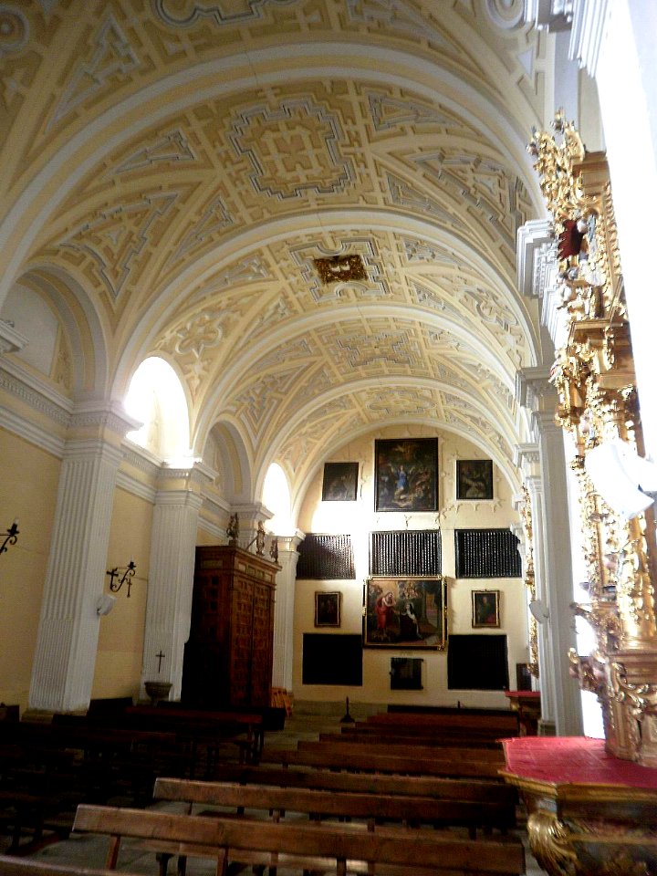 Avila - Monasterio de la Encarnacion 53 (Capilla donde Santa Teresa y San Juan de la Cruz cayeron en extasis)