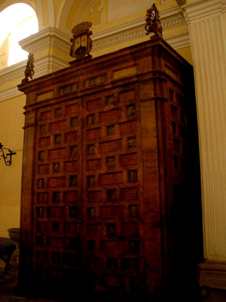 Avila - Monasterio de la Encarnacion 47 (Capilla donde Santa Teresa y San Juan de la Cruz cayeron en extasis)