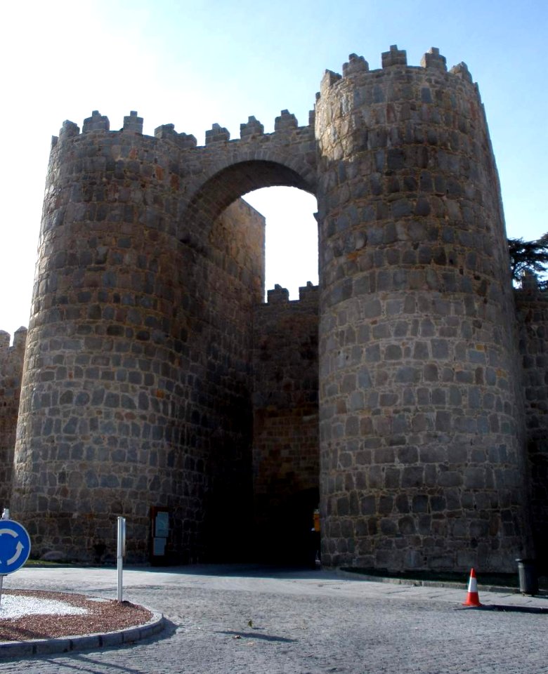 Avila - Murallas, Puerta de San Vicente 2