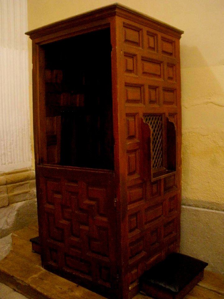 Avila - Monasterio de la Encarnacion 61 (Capilla donde Santa Teresa y San Juan de la Cruz cayeron en extasis)