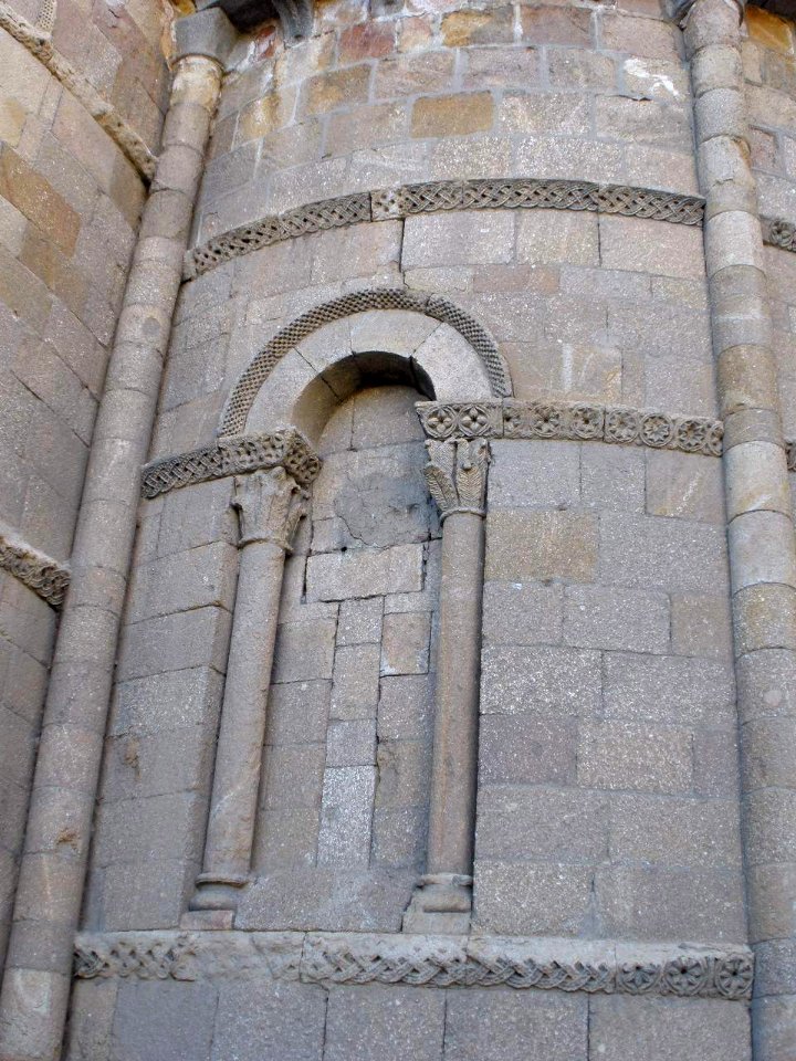 Avila - Iglesia de San Pedro 04