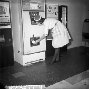 Automaten op de Horecava 1961 in de RAI, Bestanddeelnr 911-9666