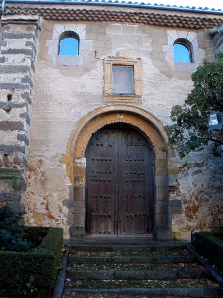 Avila - Iglesia de Nuestra Señora de la Antigua 2
