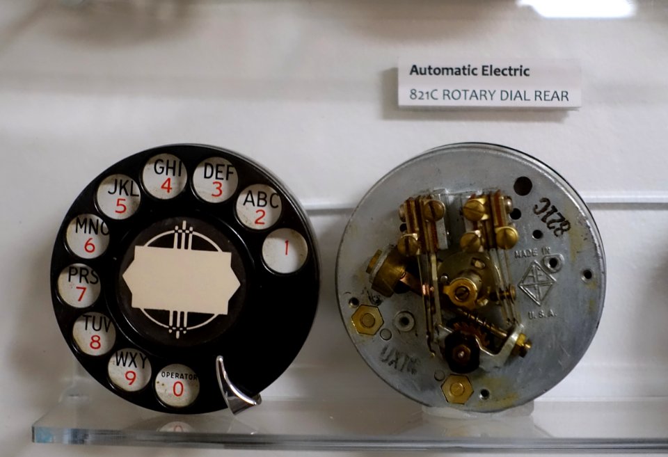 Automatic Electric 821C rotary dial - Telephone Museum - Waltham, Massachusetts - DSC08171
