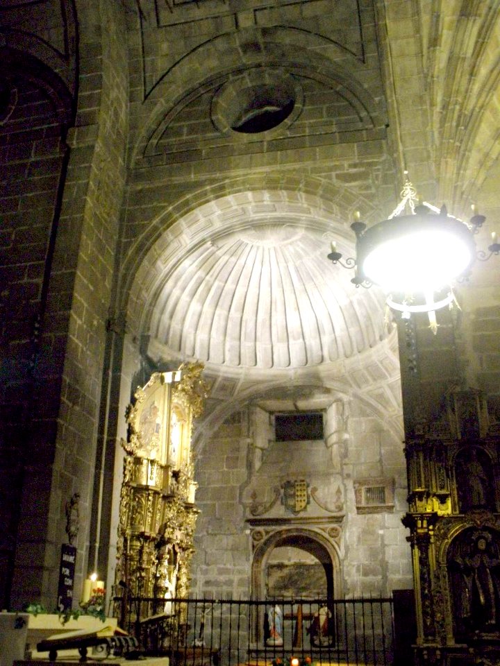 Avila - Iglesia de San Juan Bautista 08