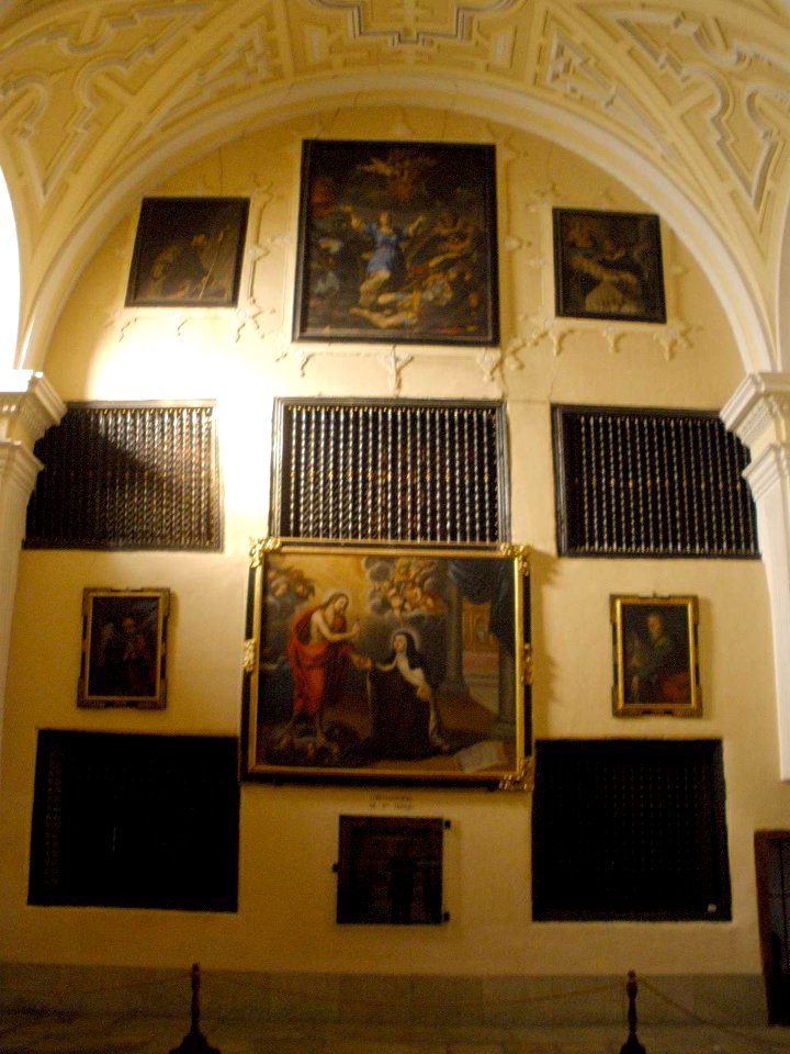 Avila - Monasterio de la Encarnacion 52 (Capilla donde Santa Teresa y San Juan de la Cruz cayeron en extasis)