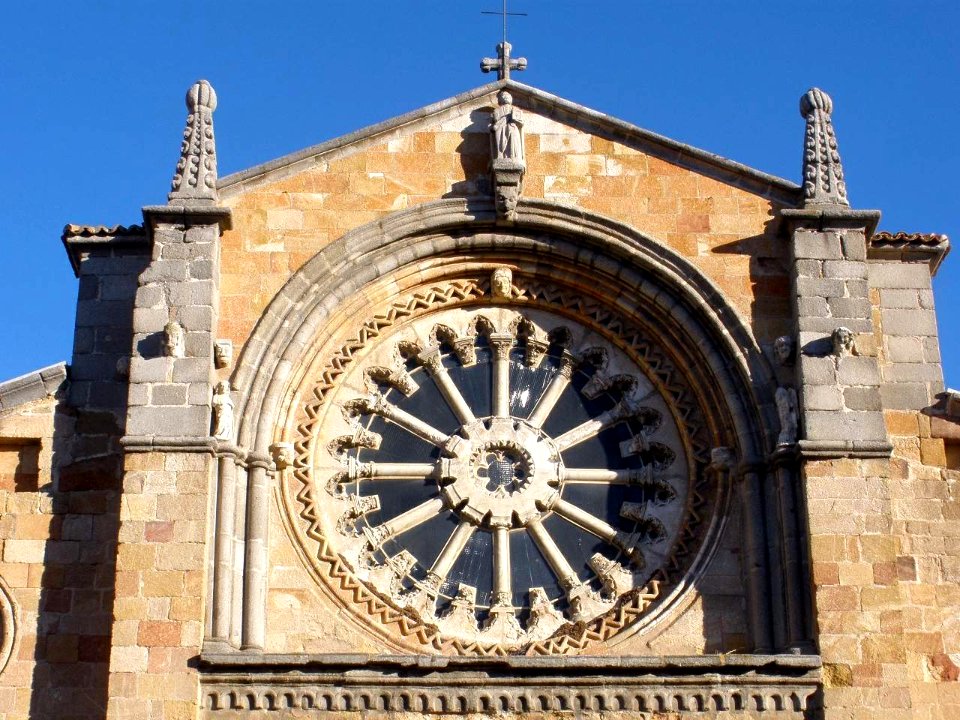 Avila - Iglesia de San Pedro 09