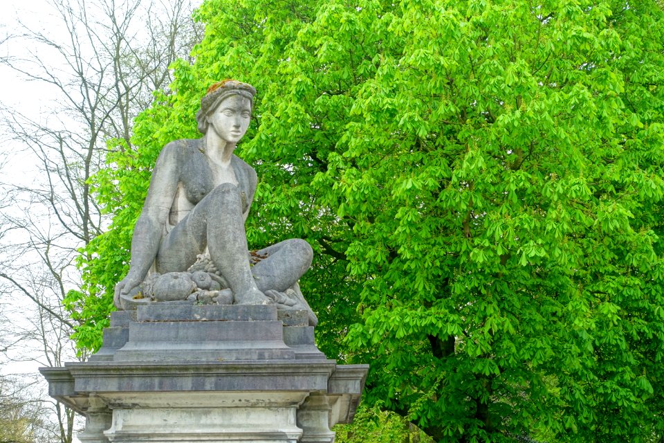 Autumn by Gustave Fontaine - Cinquantenaire - Brussels, Belgium - DSC08389