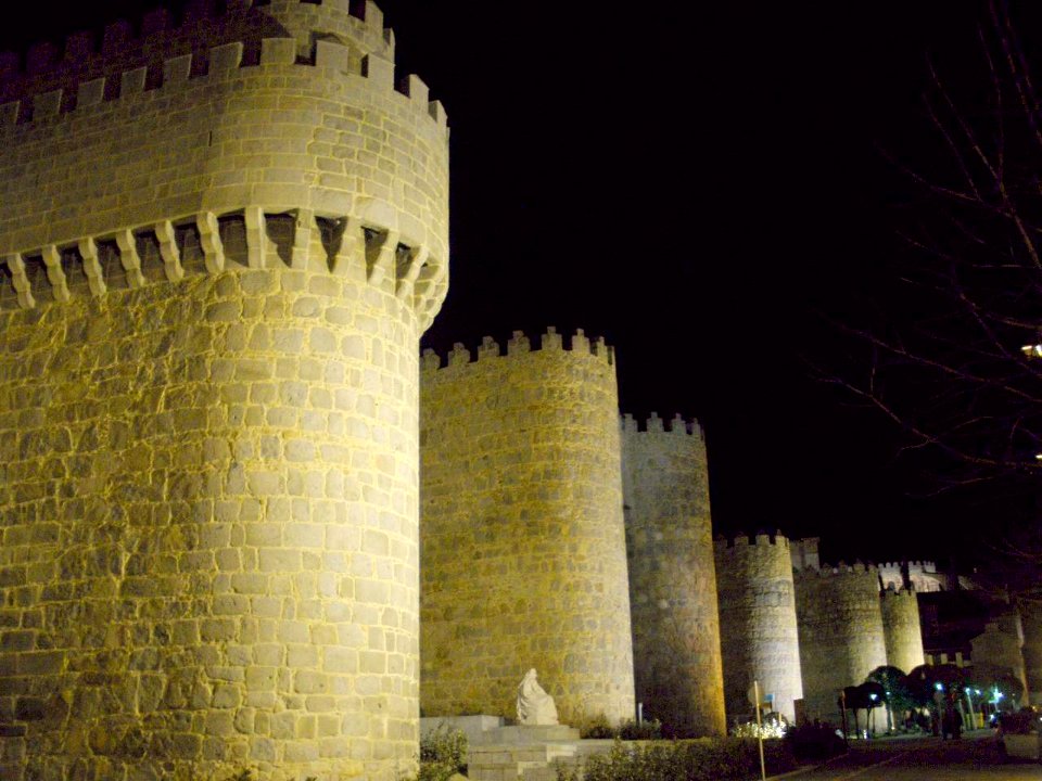 Avila - Murallas, Paseo del Rastro 7