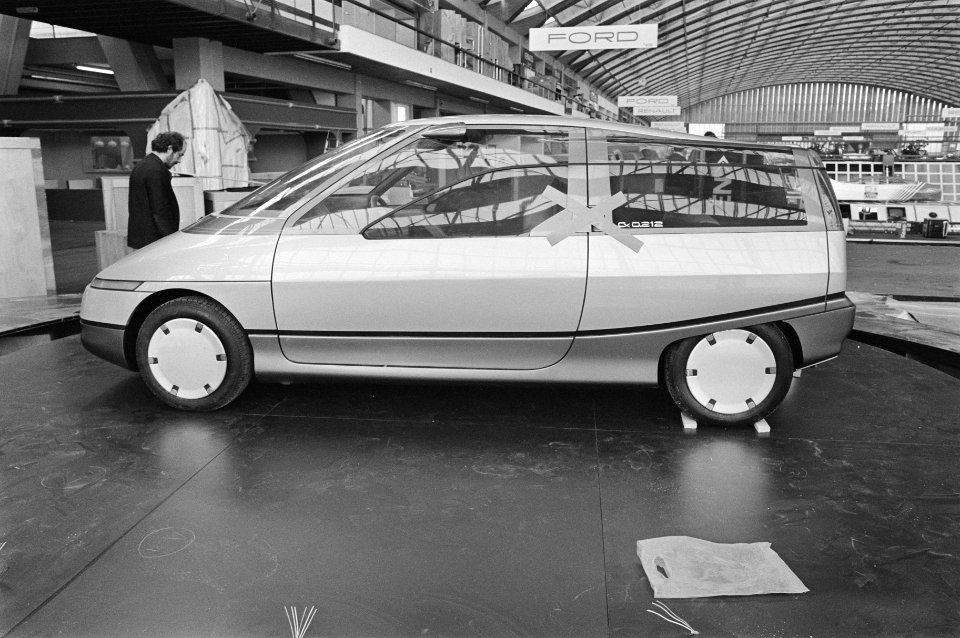 Autotentoonstelling RAI opent de 7e, Bestanddeelnr 933-2263