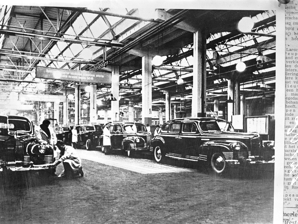 Autofabriek in Rusland, Bestanddeelnr 902-0172