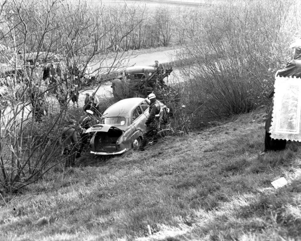 Autoongeluk Sassenheim, Bestanddeelnr 907-7111